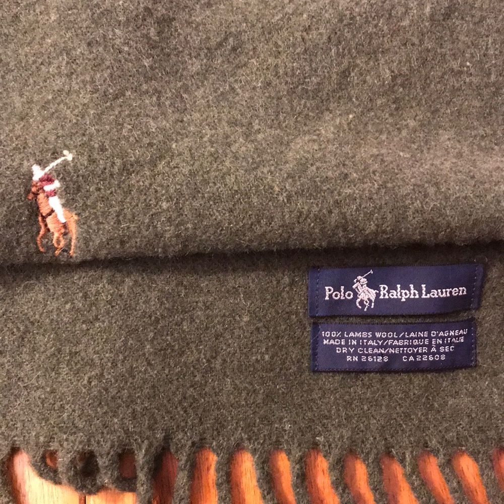 Wool Polo Scarf - Picture 2 of 5